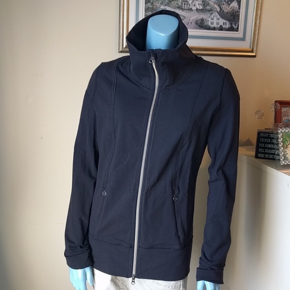 lululemon athletica Jackets & Blazers - Lululemon jacket